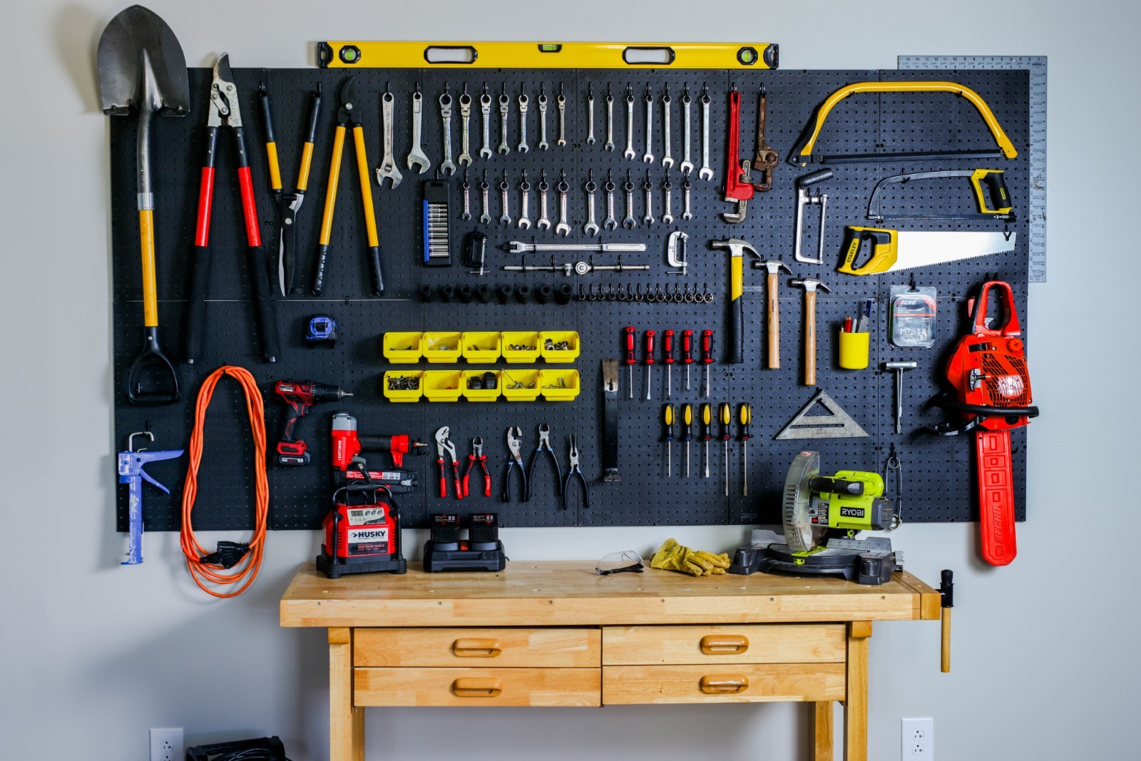 WallPeg pegboard panels, bins, locking peg hooks - Choice black - White