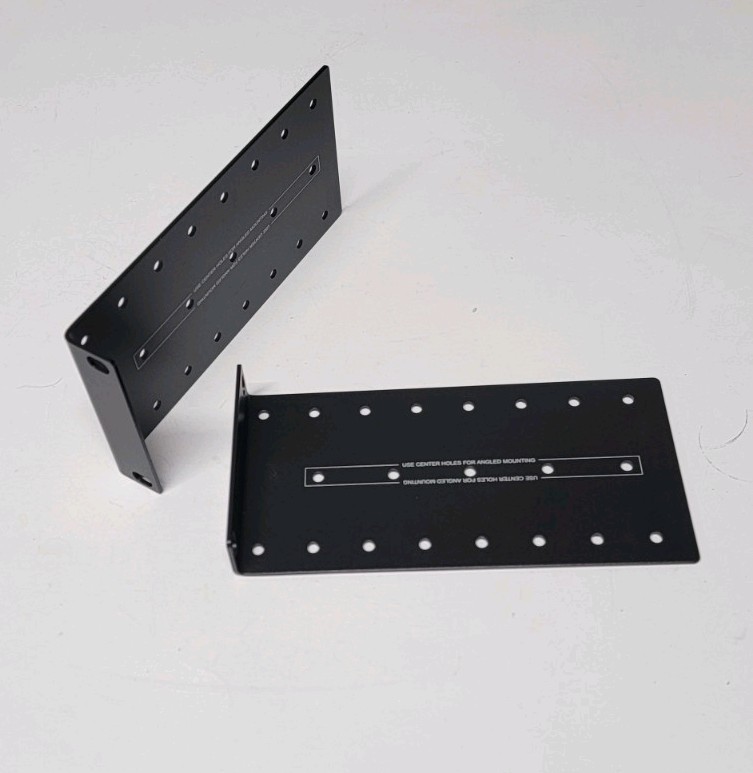 RACK MOUNT EAR BRACKETS 2U/NEW