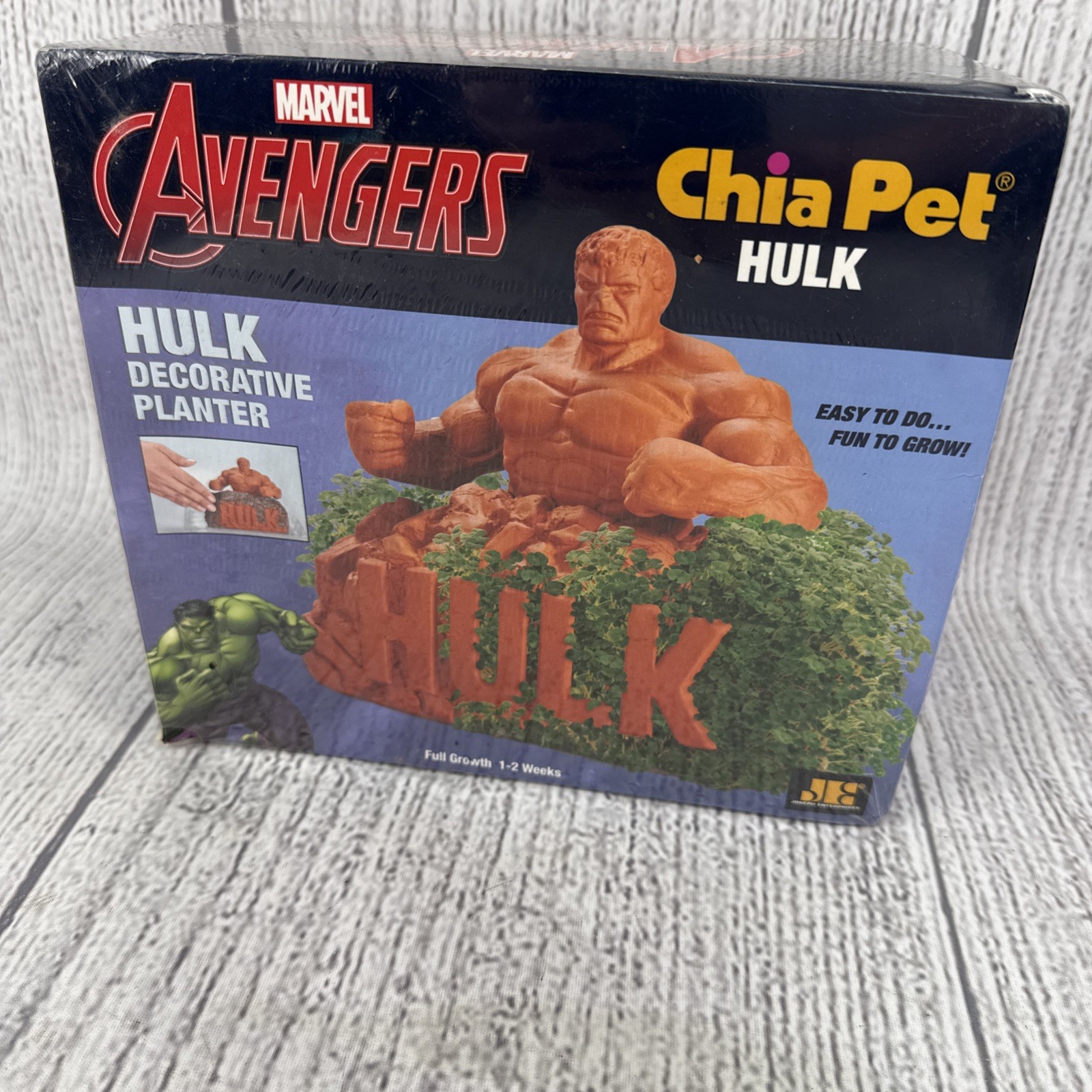 Marvel Comics Avengers The Hulk Chia Pet Decorative Planter Factory Sealed