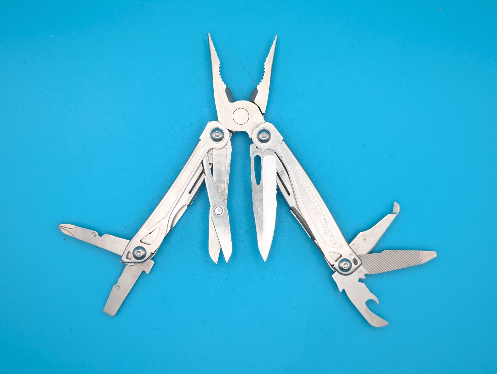 LEATHERMAN WINGMAN MULTI-TOOL! FAST SHIPPING!