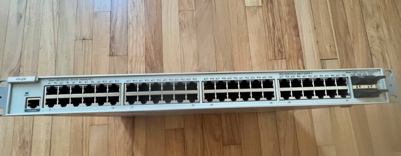 Ruijie RG-S2910V2-48GT4SFP-L - 48 Port Managed Network Switch - 4x 1G SFP Ports