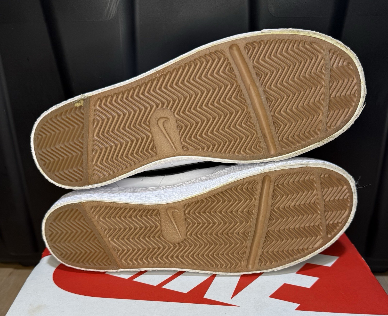 Nike Blazer Low ( GS ) White/Blk CZ7576-103 Youth Sz 6.5 / Women’s Sz 8 With Box