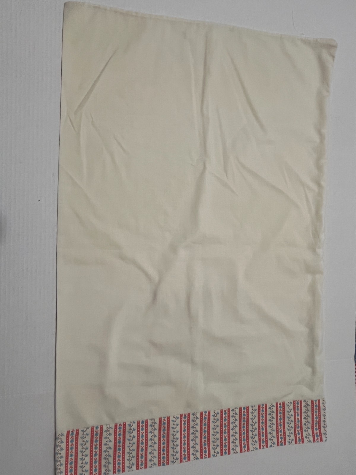 One Standard Size Pillowcase Off White Multicolored Pants Pre-owned