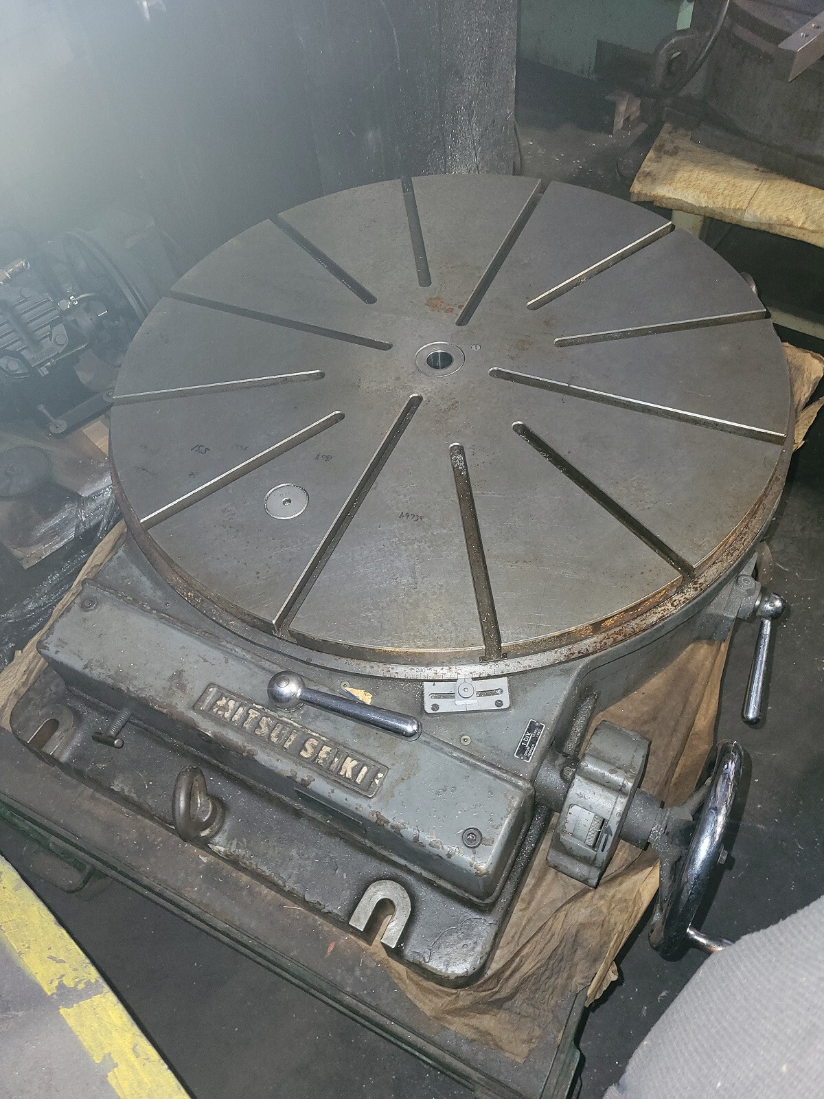 30" Mitsui Seiki Rotary Table Model JC8MA