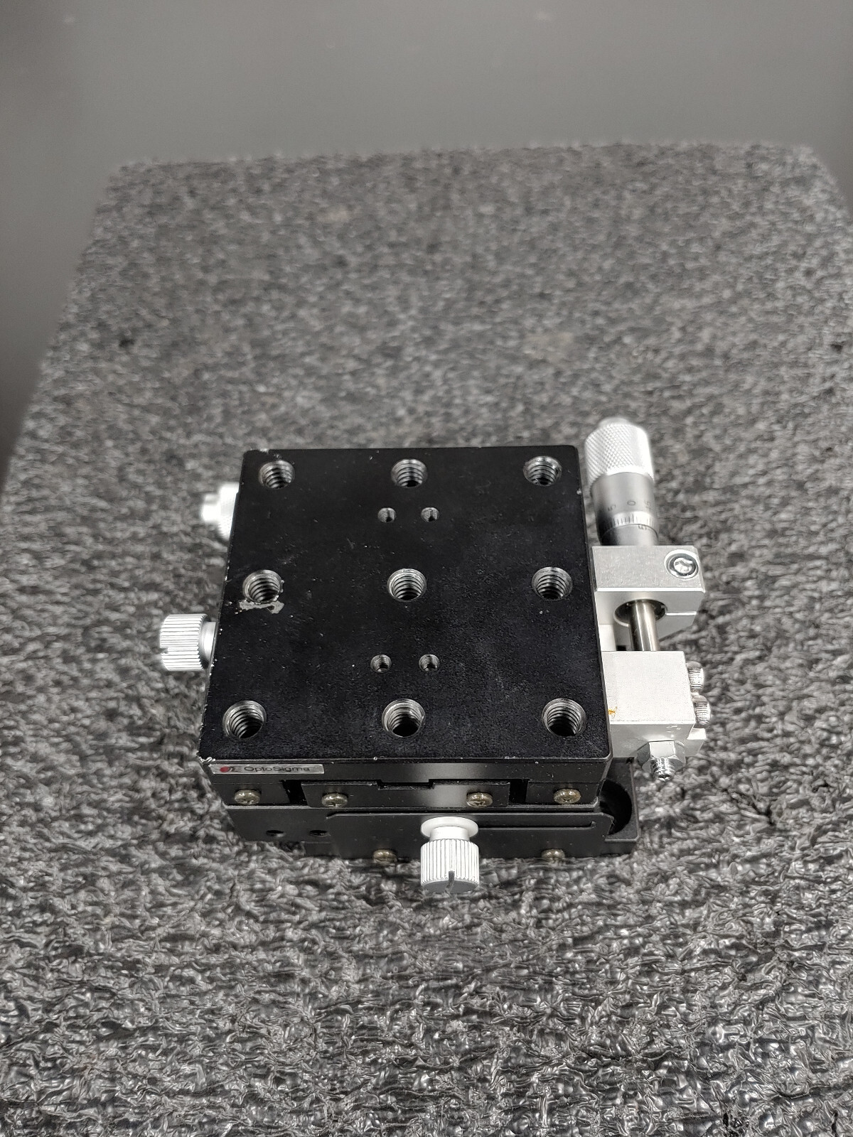 OPTOSIGMA XY Goniometer 2 Stage Table