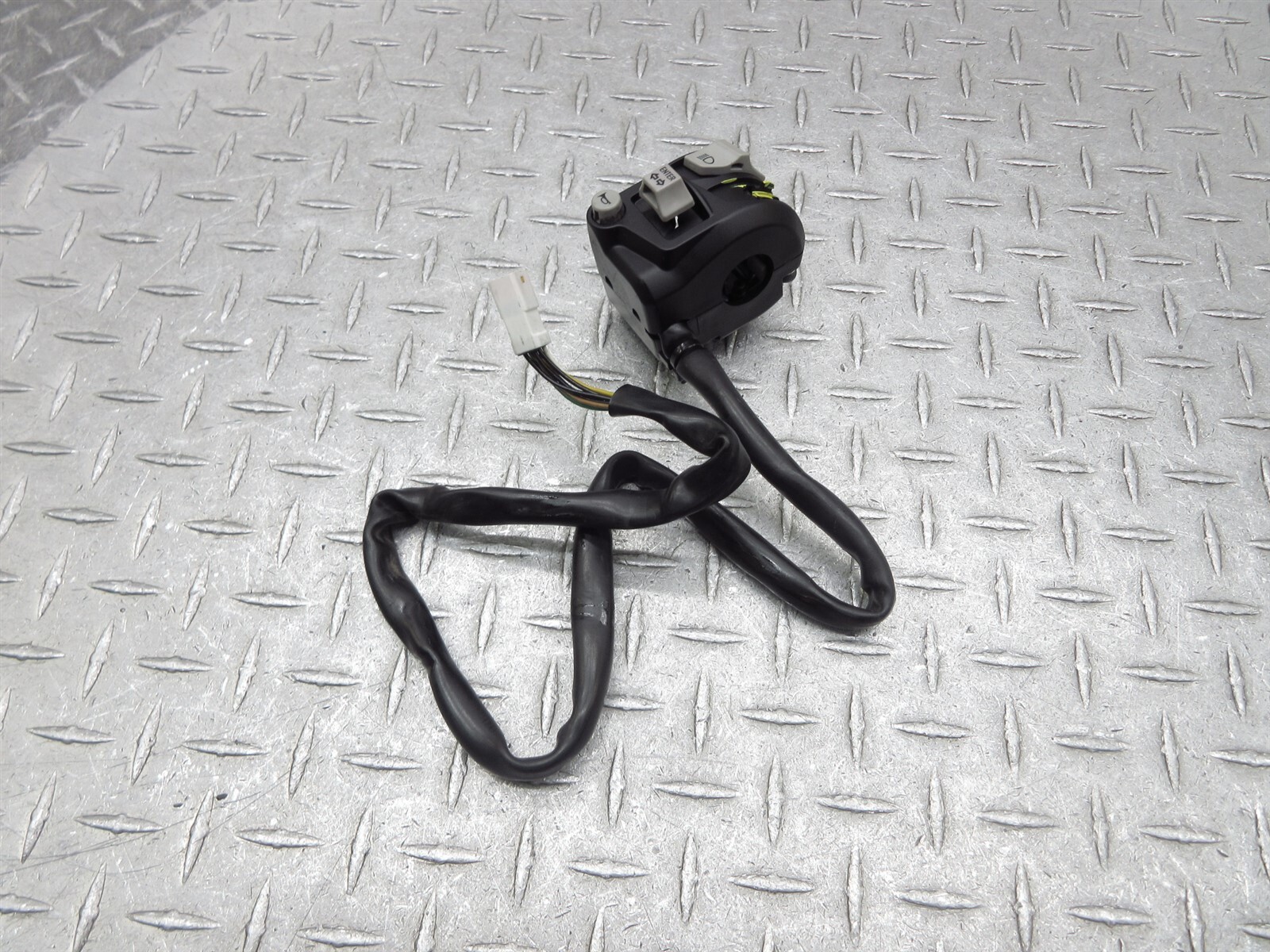 2017 17-21 Ducati Multistrada 950 Left Handlebar Handle Bar Control Switch
