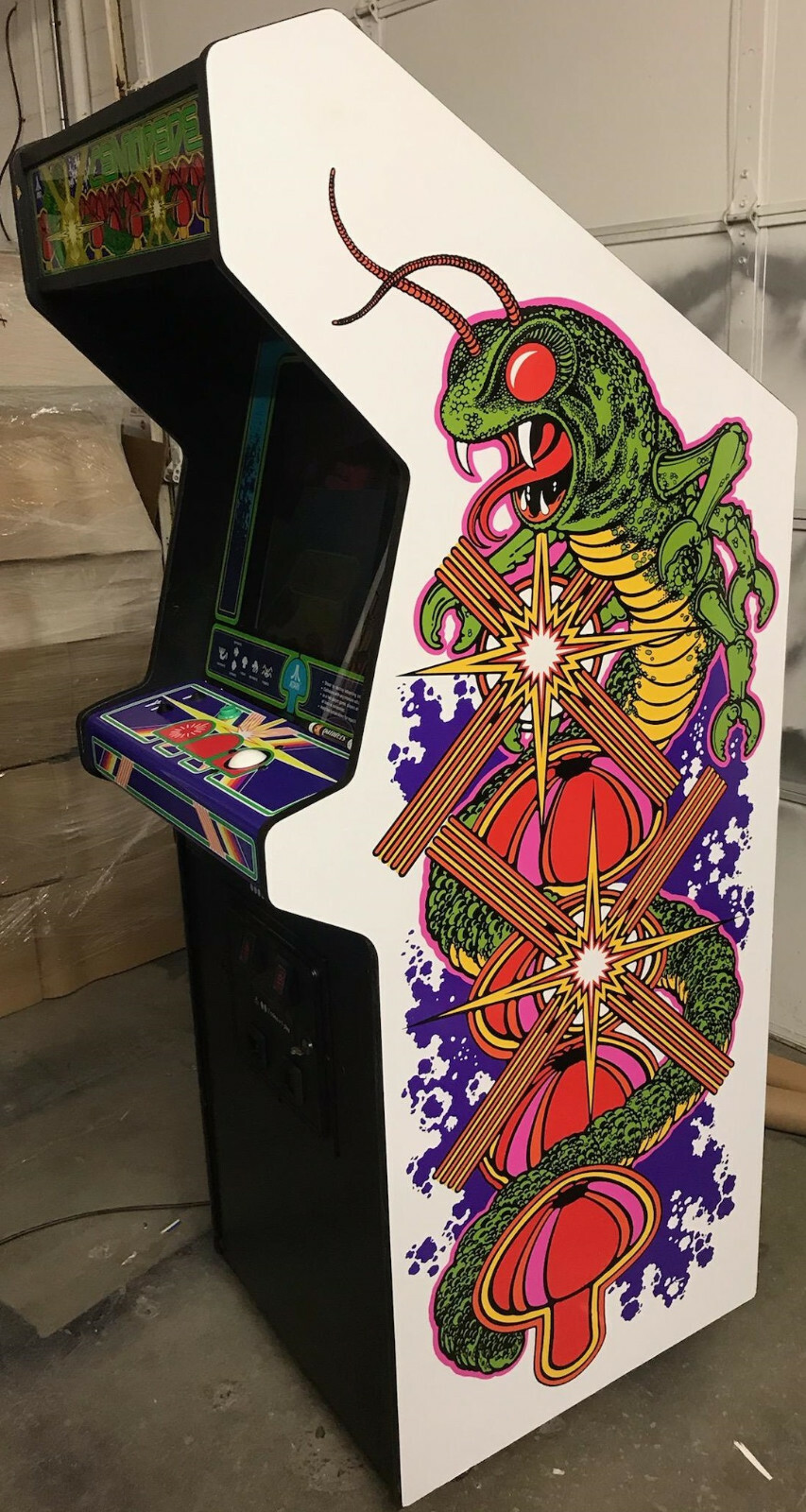 CENTIPEDE ARCADE MACHINE by ATARI (Excellent Condition) *RARE*