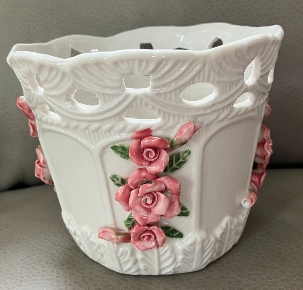 BloomRite Porcelain Pot/Planter V-Day Chelsea