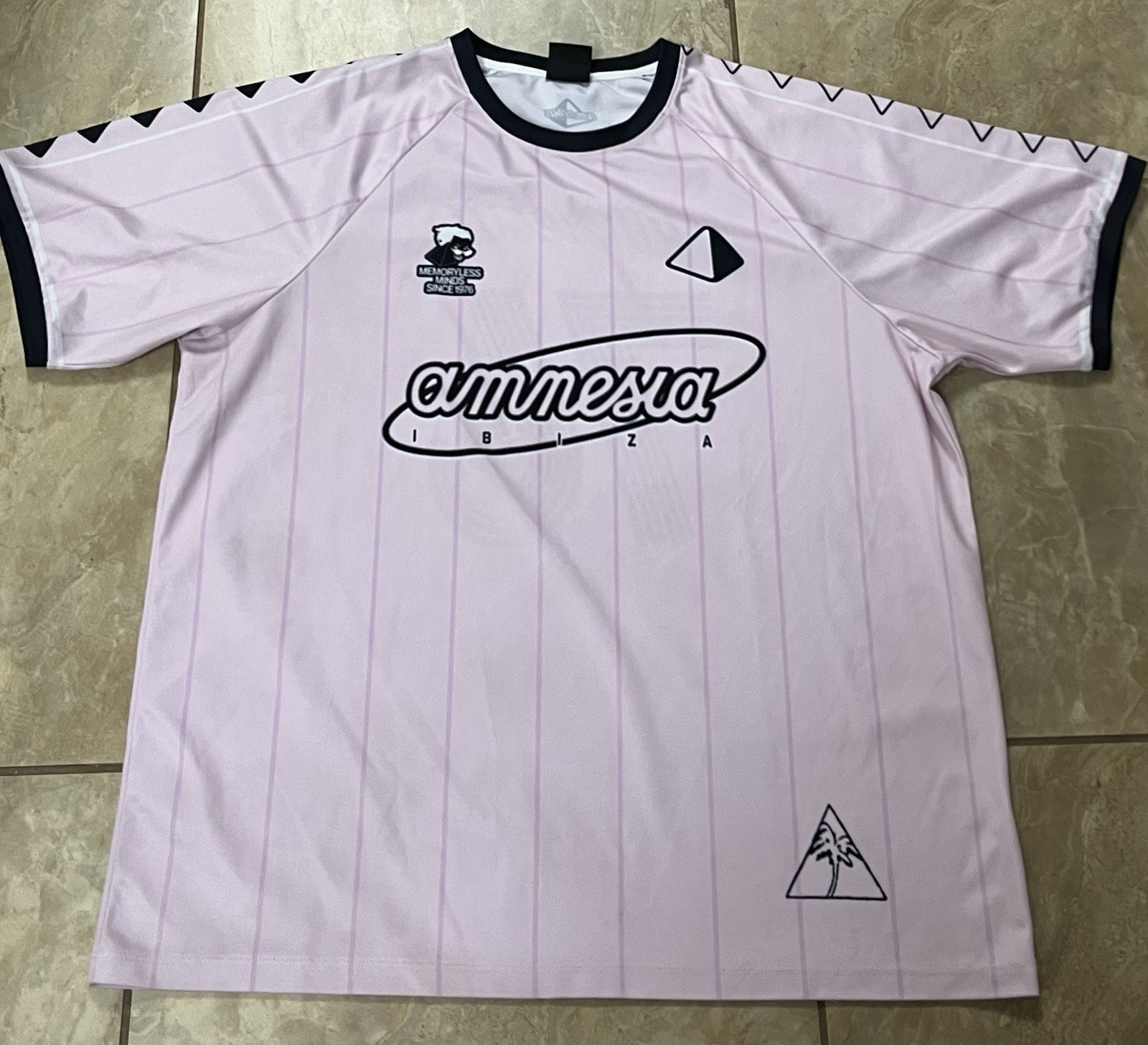 Amnesia Ibiza Light Pink Short Sleeve Soccer Jersey 76 2XL FUTBOL
