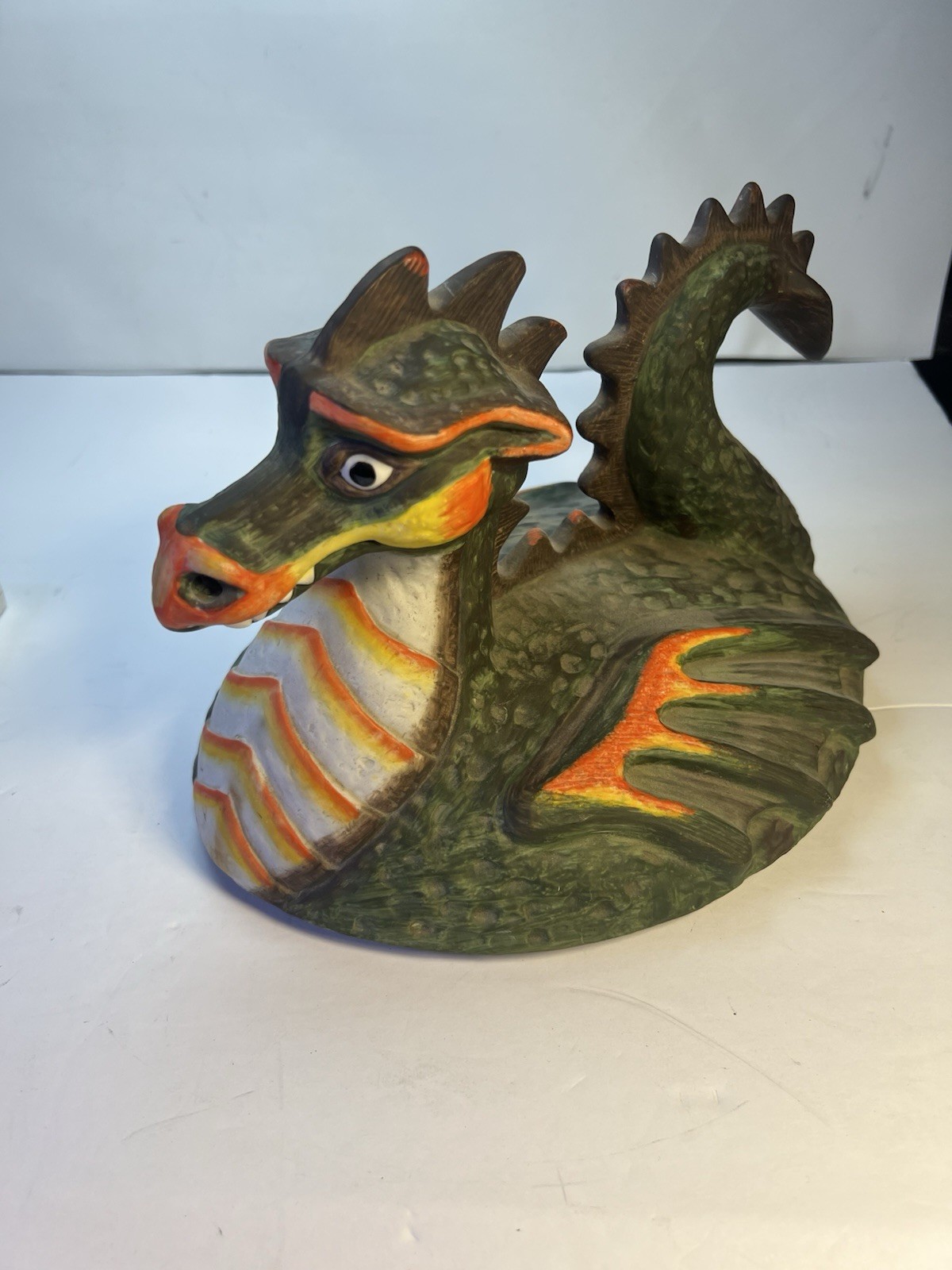 VTG Dragon Humidifier Ceramic & Enameled Stove Top Steamer Minuteman