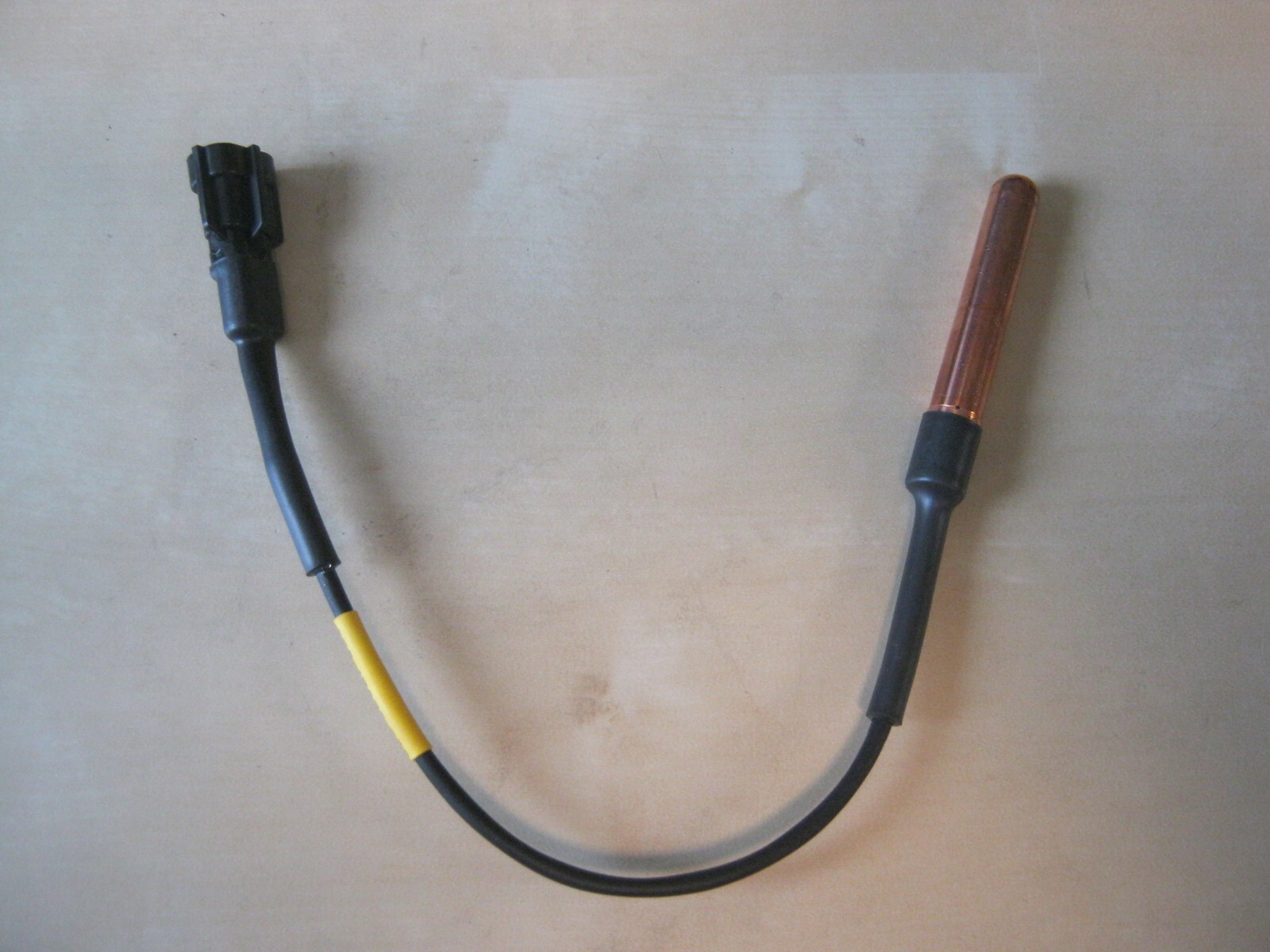 NEW York 025-47673-000 Suction/liquid Line Temperature Sensor 3K 3000 Ohms