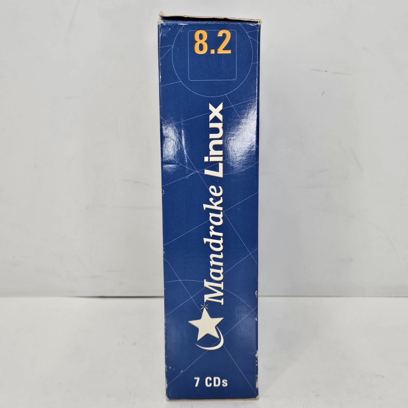 Linux Mandrake 8.2 PowerPack Edition Operating System Software 7 CD'S Manuals