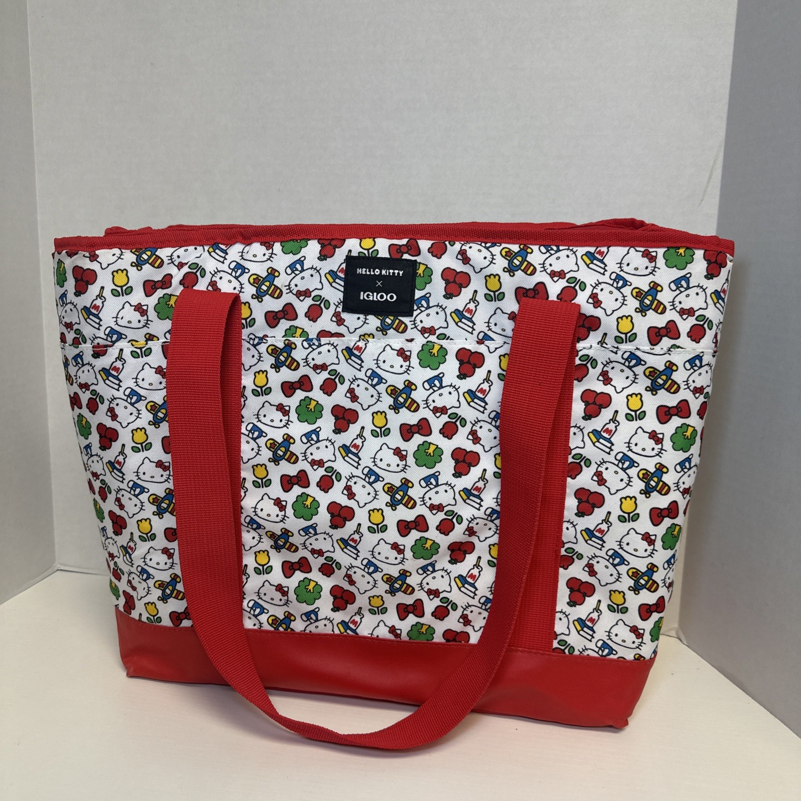 Hello Kitty x Igloo Tote Bag Cooler Limited Edition