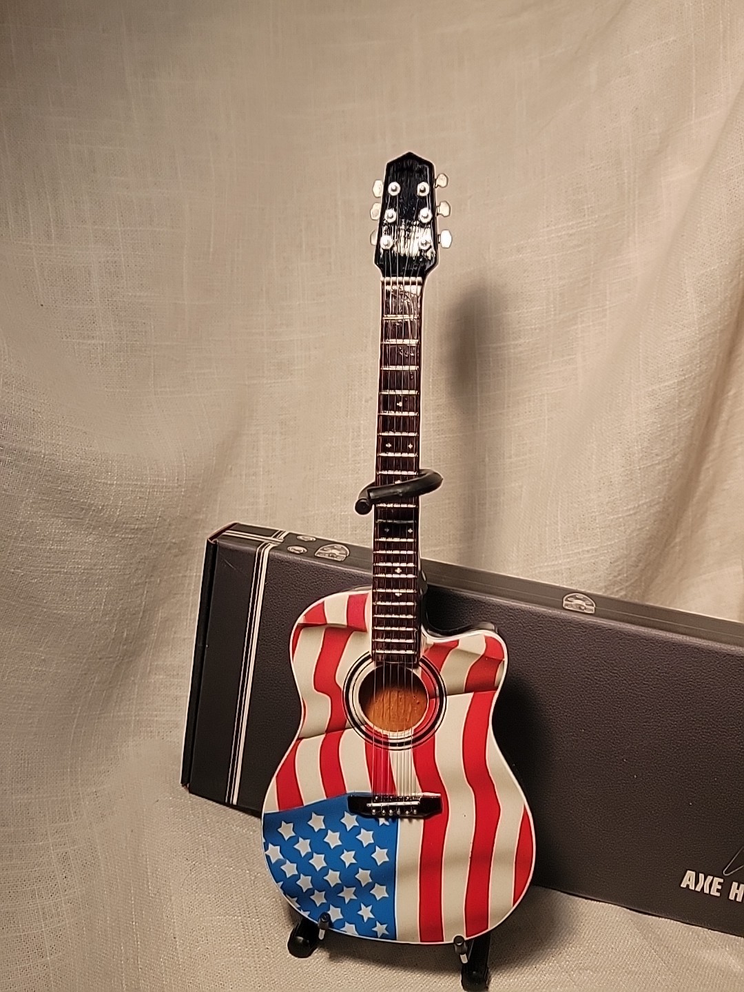 TOBY KEITH MINIATURE REPLICA GUITAR AXE HEAVEN