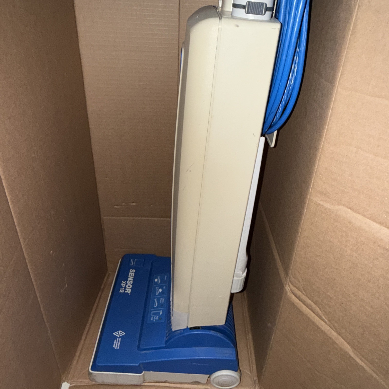 Windsor Sensor XP12 Commercial Upright Vacuum Cleaner