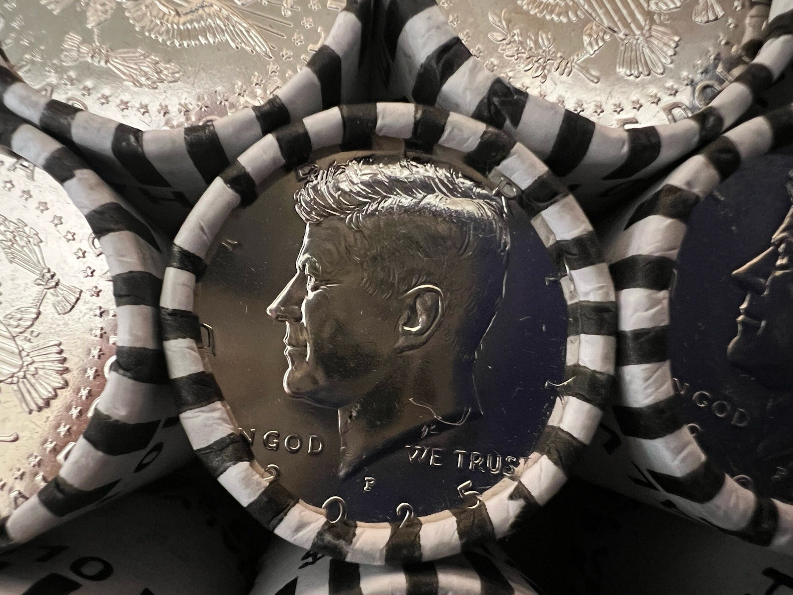 SALE 2025P Kennedy Half Dollar BU Roll $10 FV Unsearched