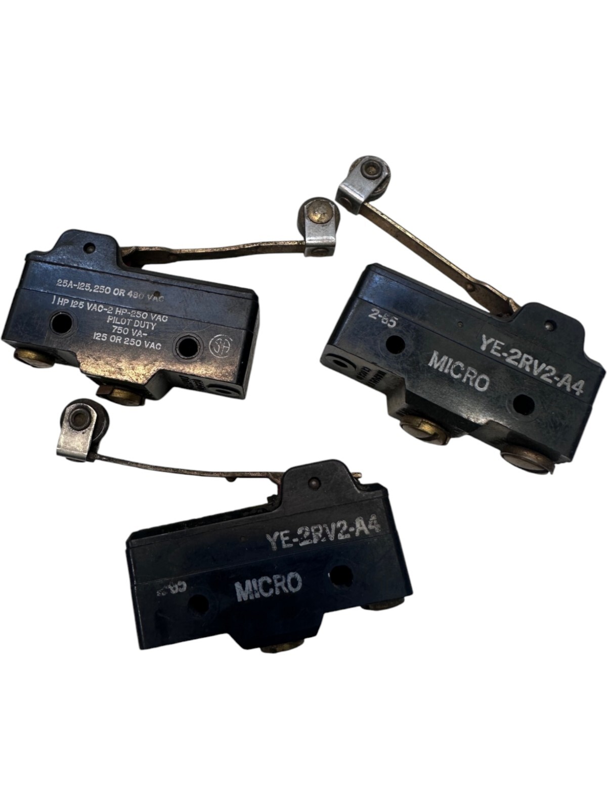 YE-2RV2-A4 Micro Switch (LOT OF 3)  🔥 Fast Shipping 🔥