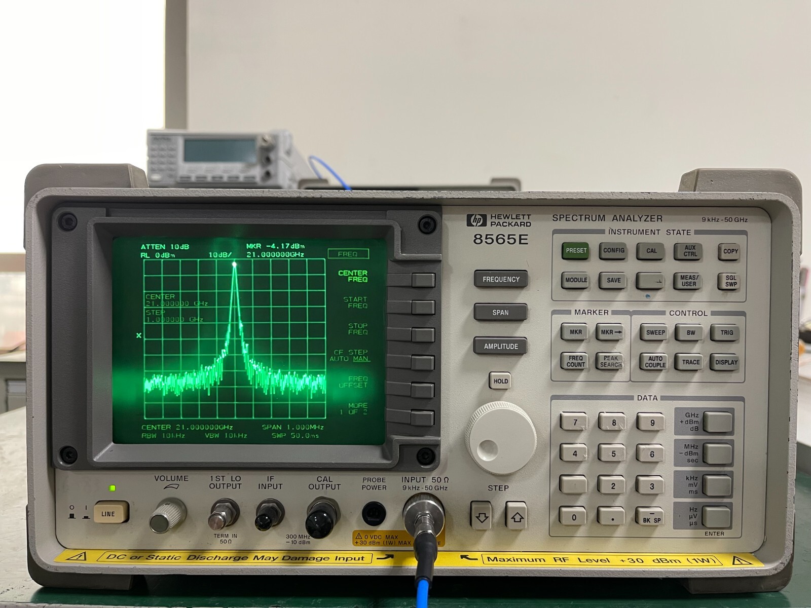 Agilent Keysight 8565E 9KHz - 50GHz Spectrum Analyzer w/ 85620A module_1299