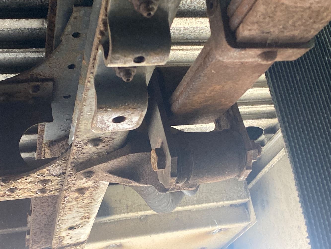 Rear Leaf N/A Used P-12217