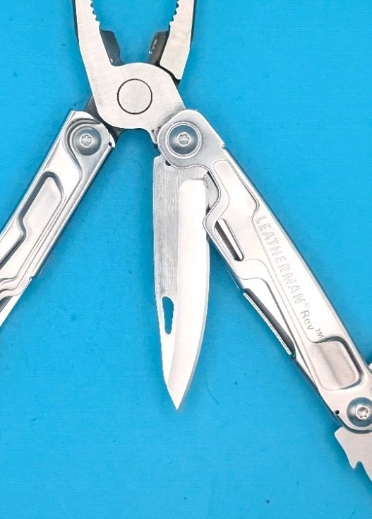 Leatherman Rev 3.8" Multi-Tool, Stainless!