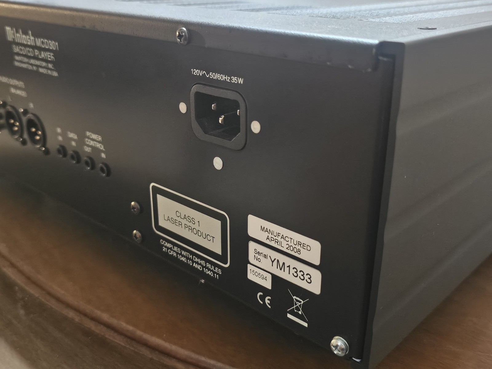McIntosh McD301 SACD CD Player TESTED WORKING No Remote Good Condition