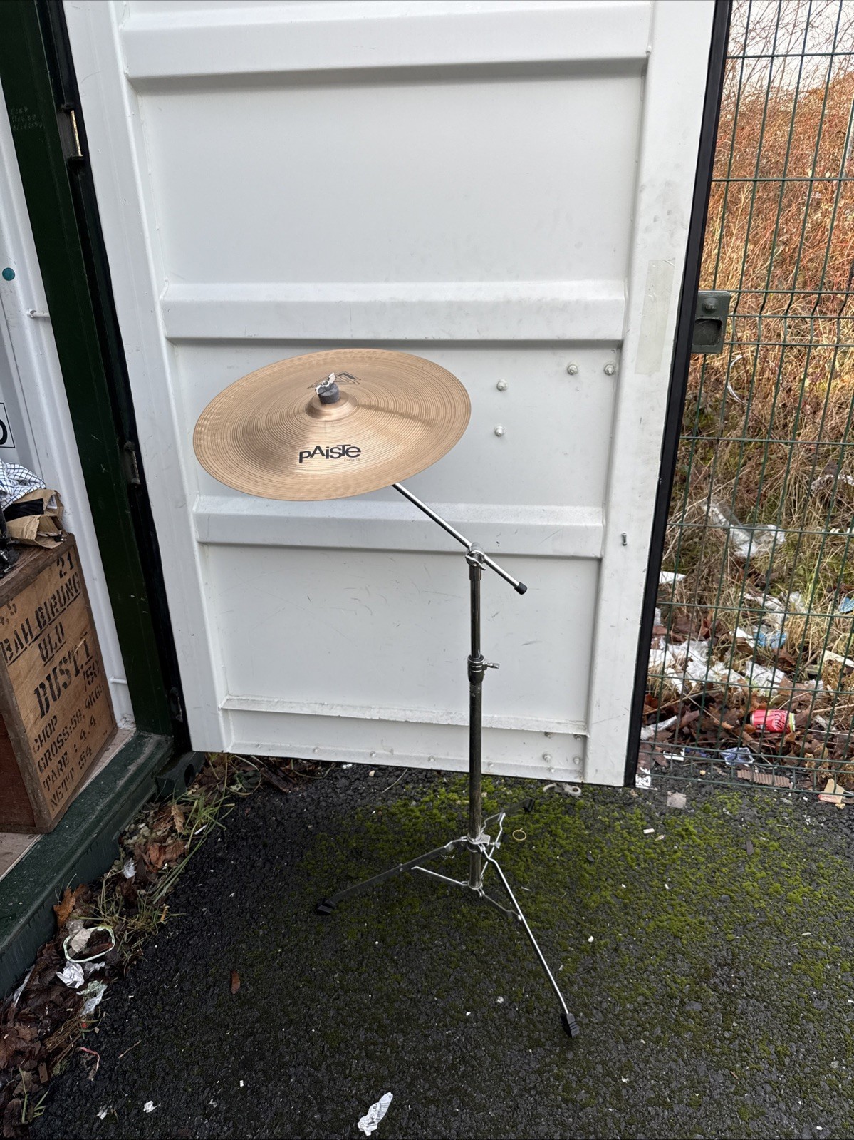 18” Paiste 802 China Crash Cymbal w  Boom Arm Cymbal Stand. Free UK P&P.