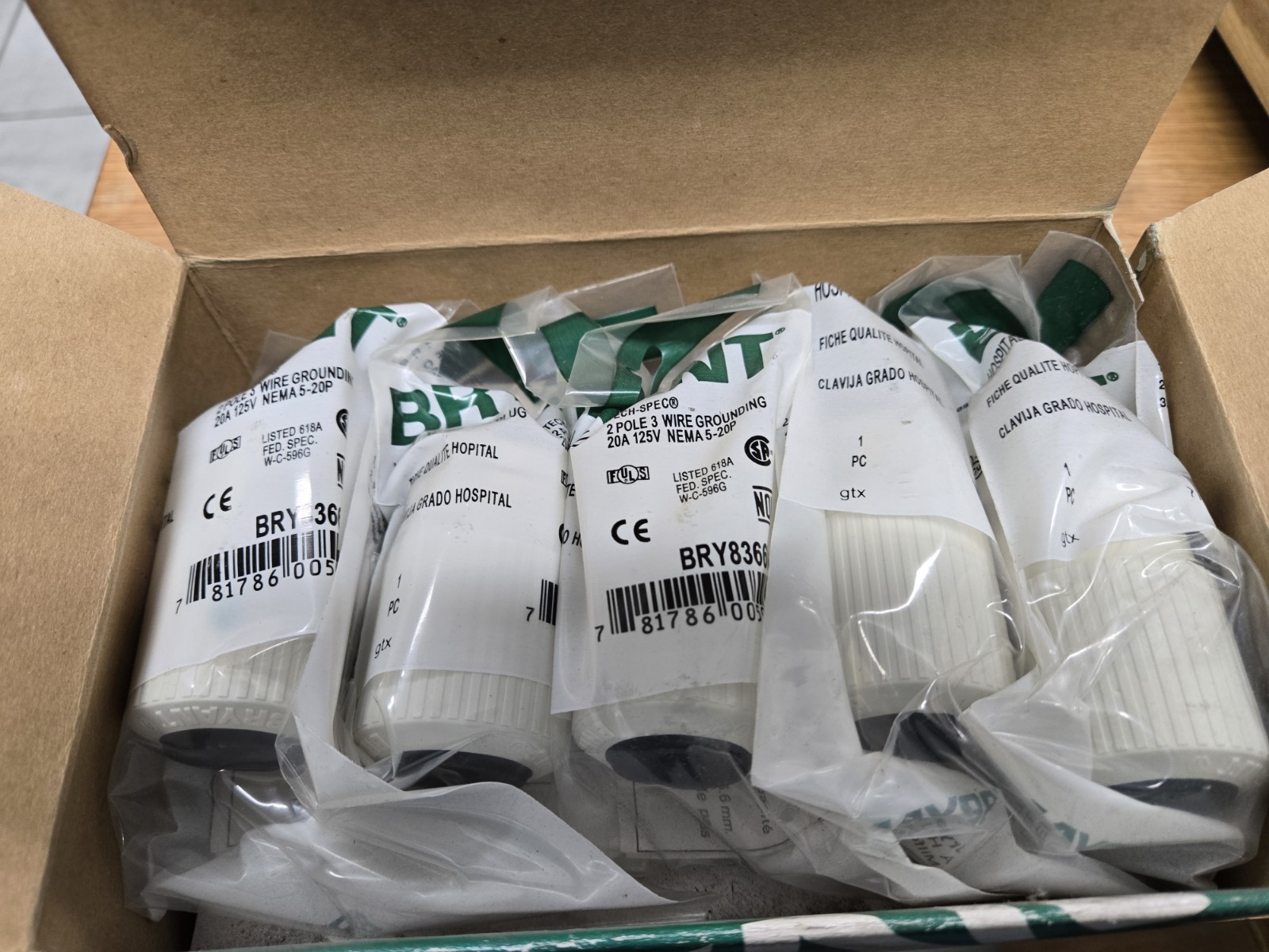Box of 10 BRY8366NP 3 Wire Straight Blade Plug Hospital Grade 125Vac 20A