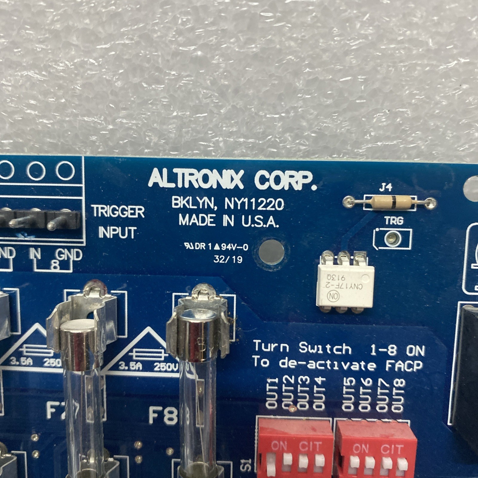 Altronix Acm8 Access Power Controller