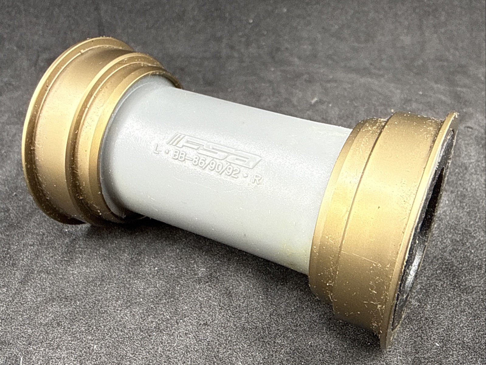 FSA BB-CF86 24mm Sealed Cartridge Bearing Bottom Bracket Bicycle Bike
