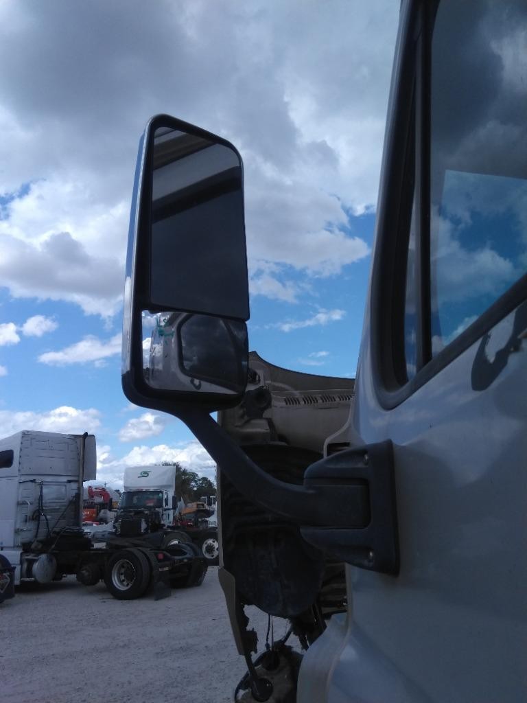 For 2009 FREIGHTLINER CASCADIA 125 CAB/DOOR MIRROR Left ,  FL