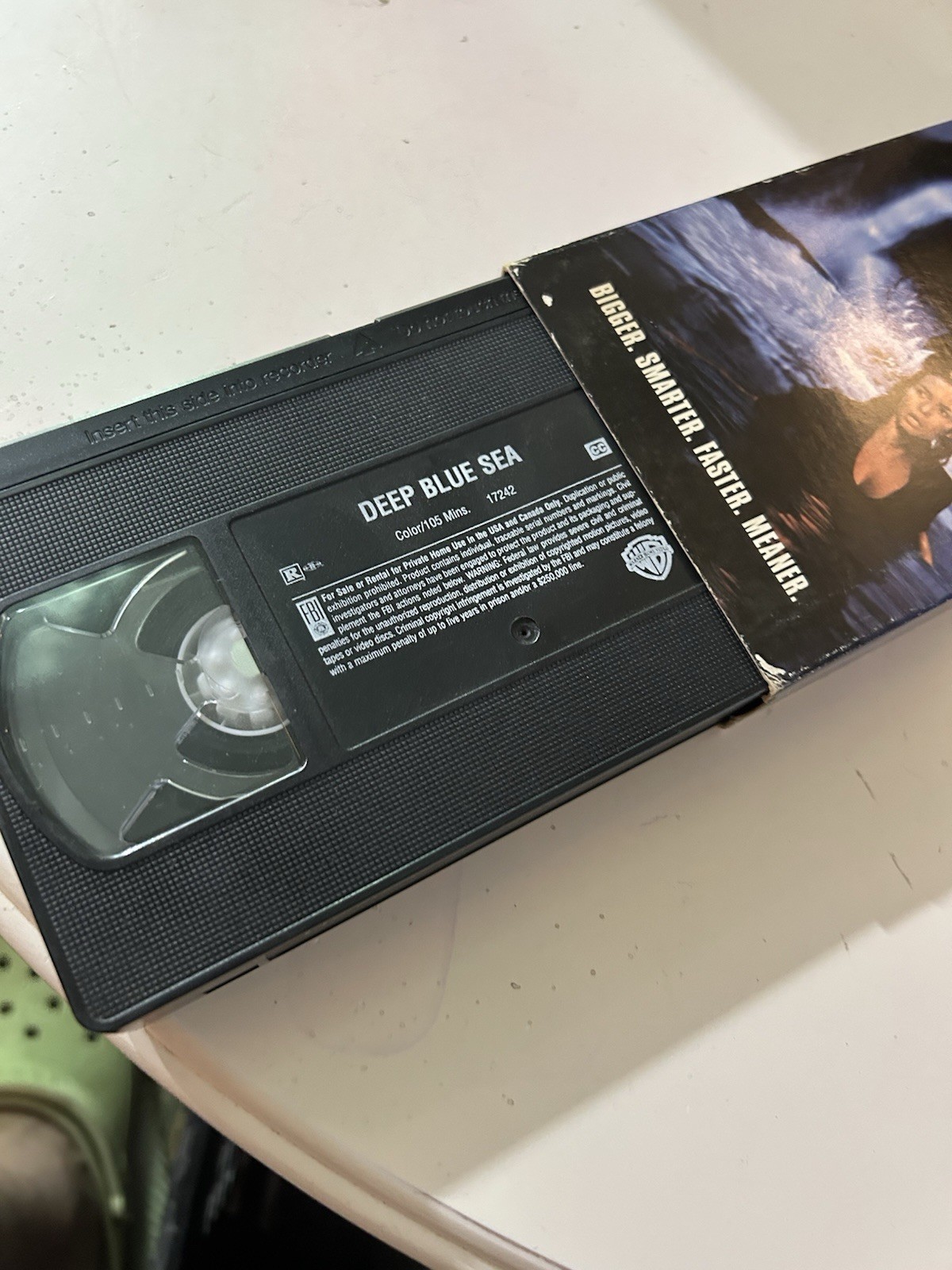 Deep Blue Sea (VHS, 2000)