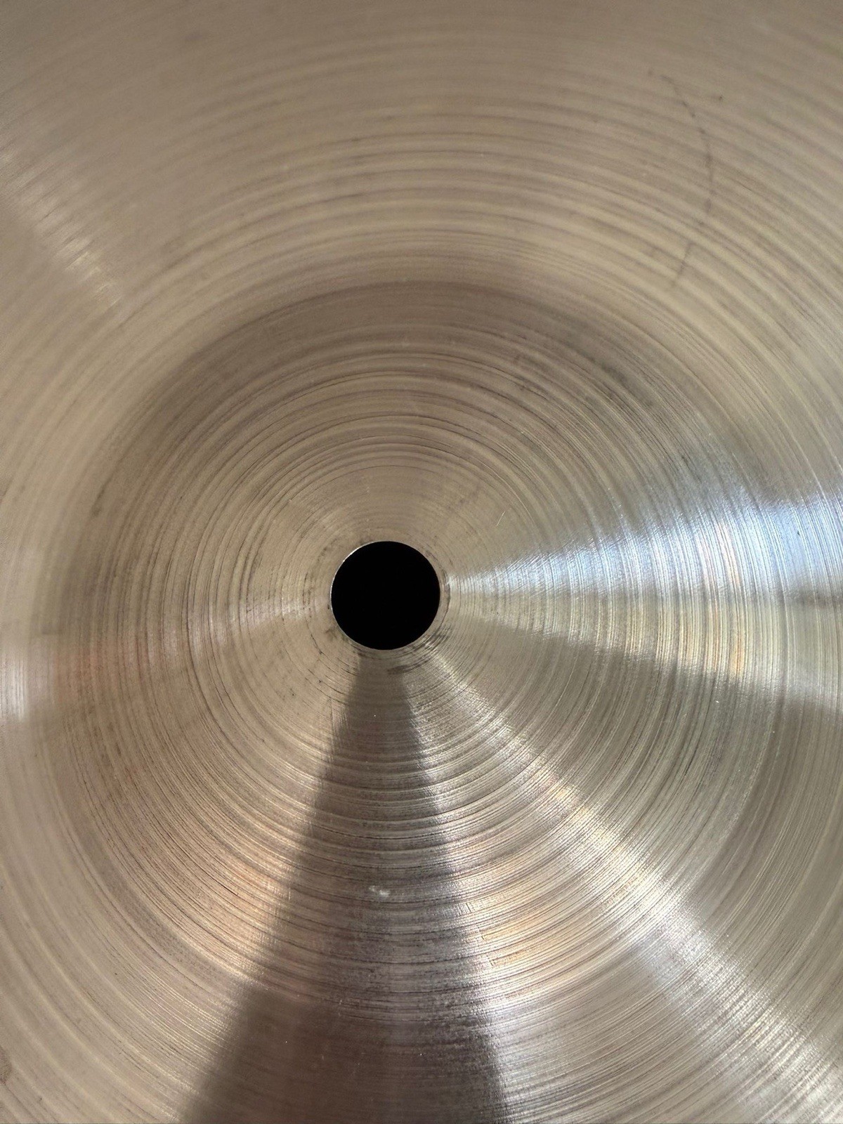 Zildjian Avedis 20” Pang Cymbal. 2104g. Free P&P