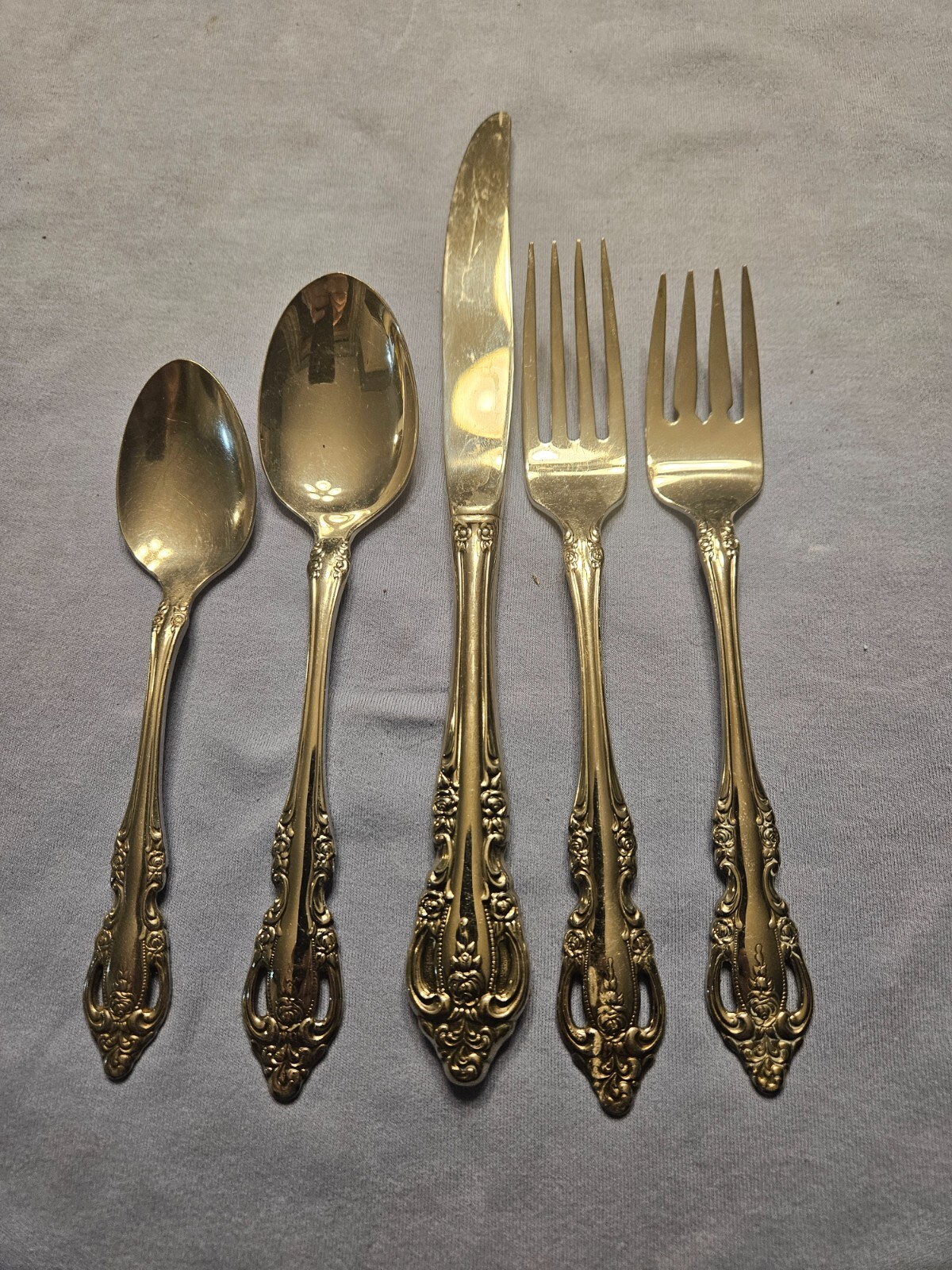 Brahms by Oneida Community Stainless Flatware Smart Choice Knife Forks Spoons