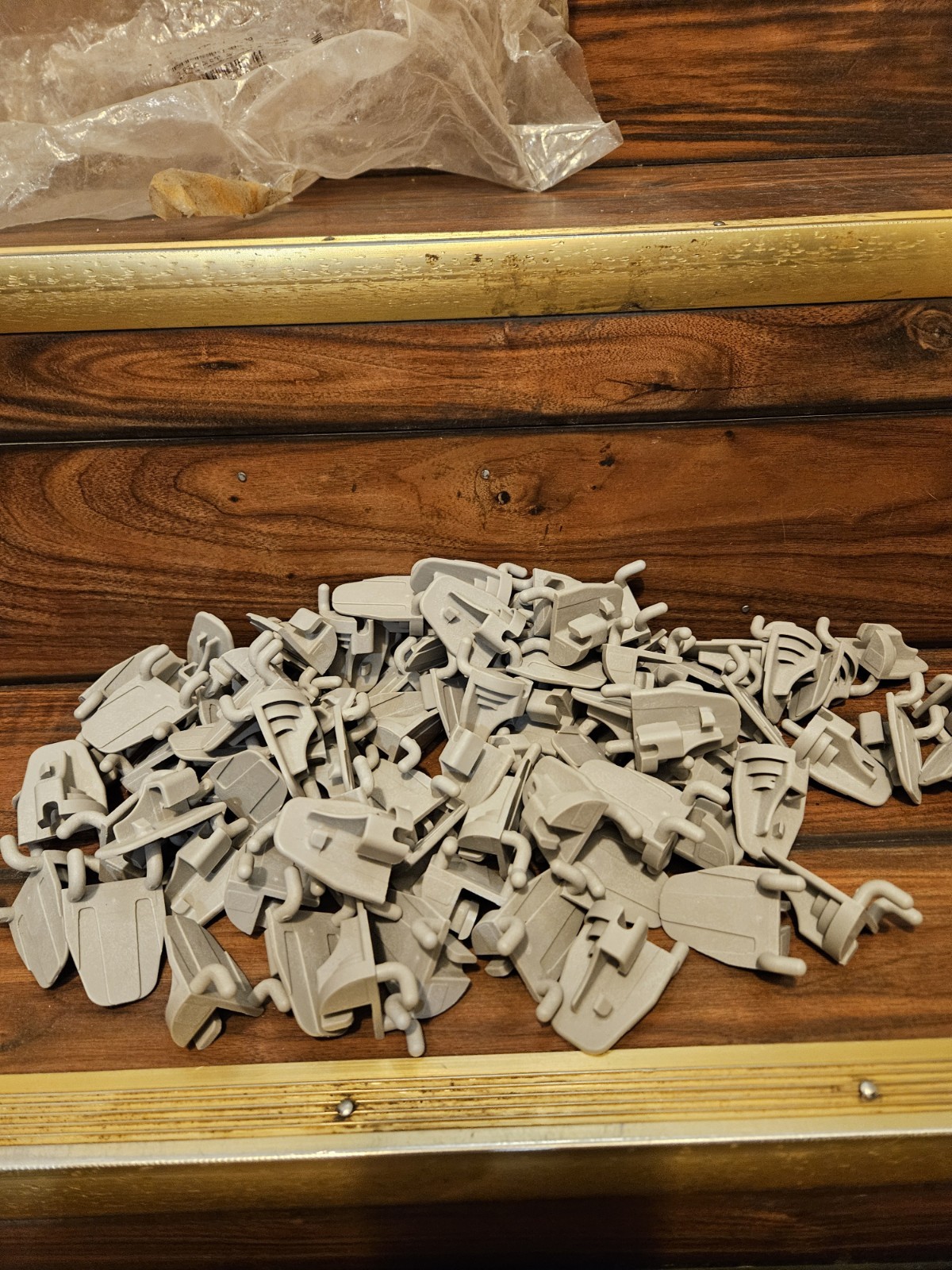 Southern Imperial R33-212-100 Fastback Gray Scan Hook 95 pc.