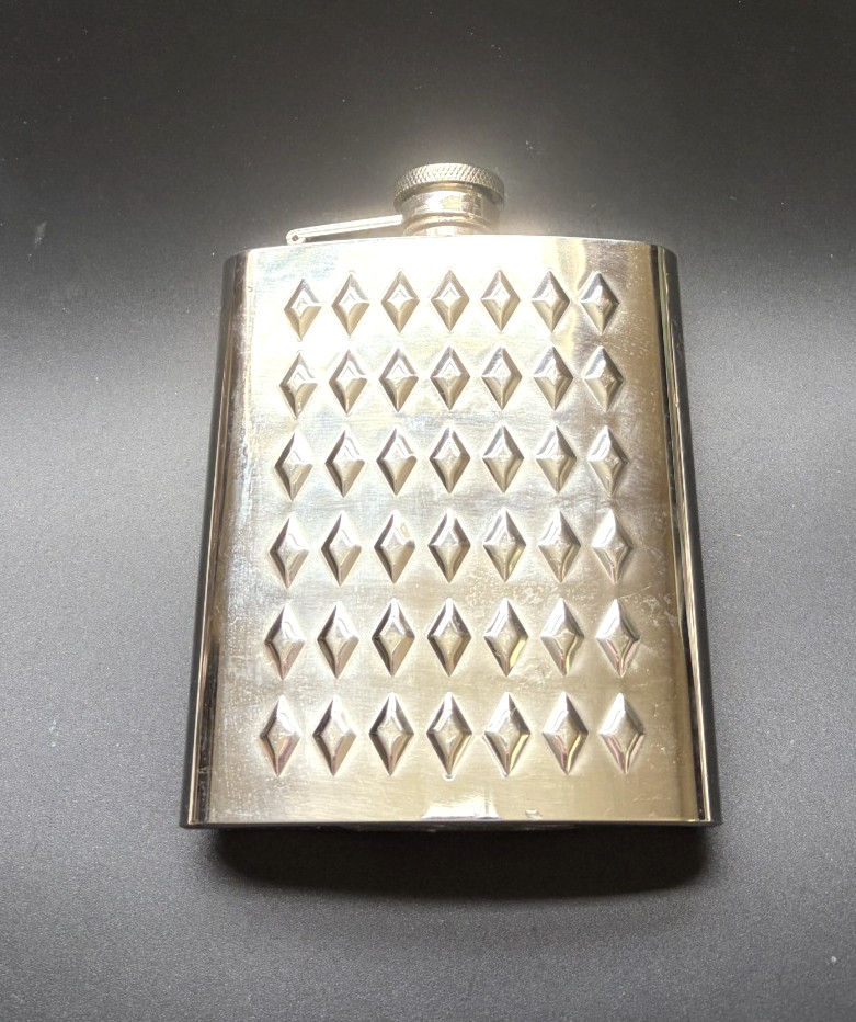 RETRO TEXTURED STAINLESS STEEL HIP FLASK 4.5 inches