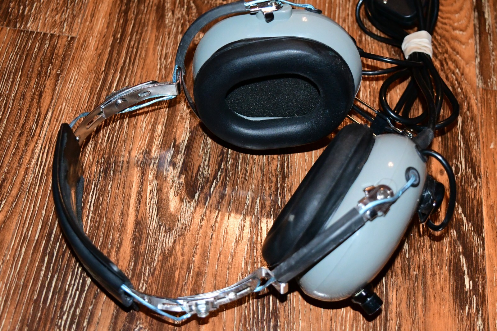 AVIX AX-20 Headset - Dual GA Plugs-good shape- rare 2k