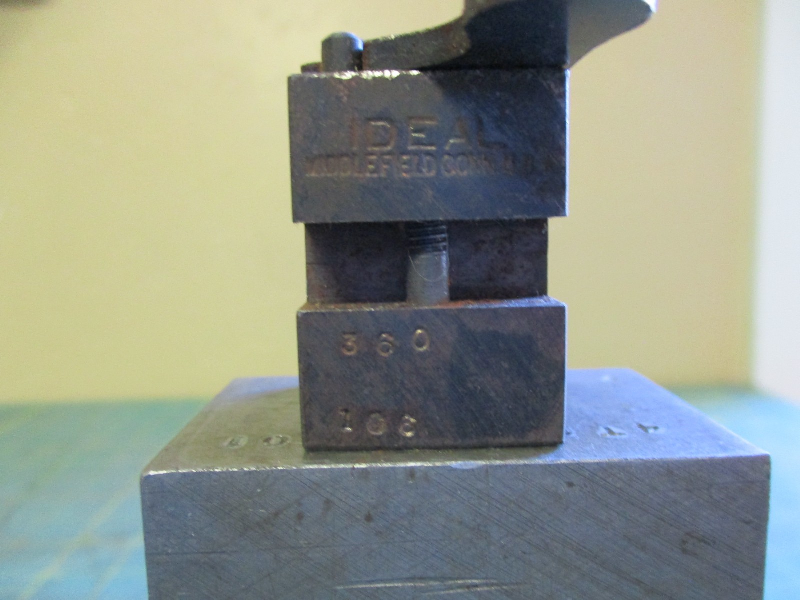 RELOADING TOOLS * BULLET MOLD * LYMAN/IDEAL * 360 RB * SINGLE