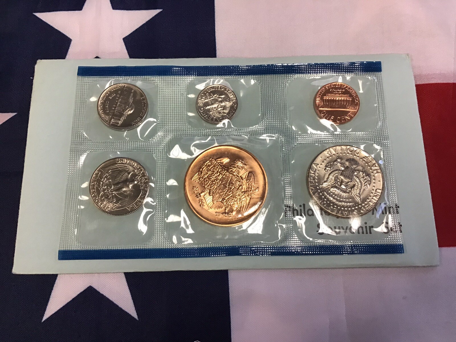 1984-P Official US Mint Souvenir Set with Envelope.