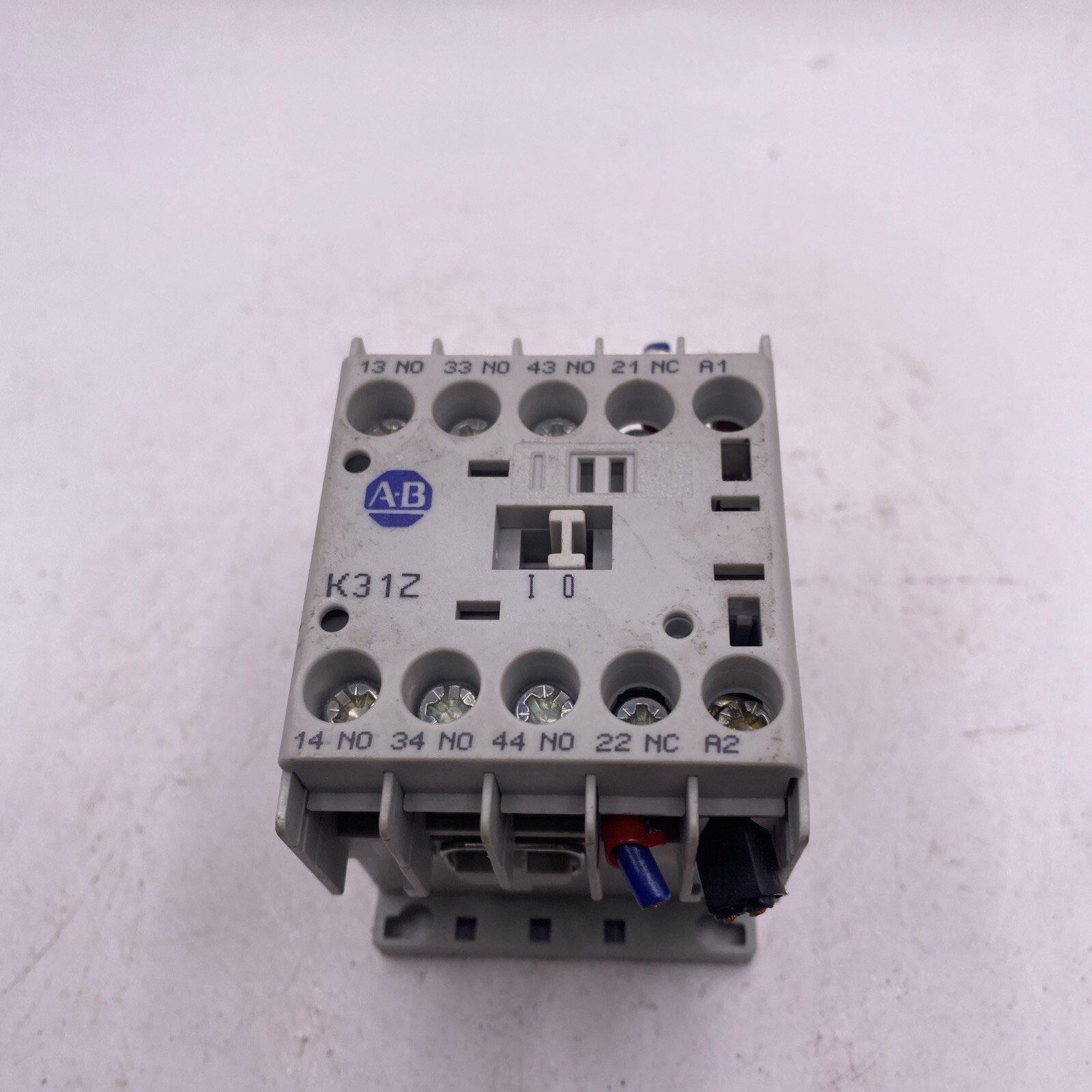 ALLEN BRADLEY 700-K31Z-* / 700K31Z* (USED)