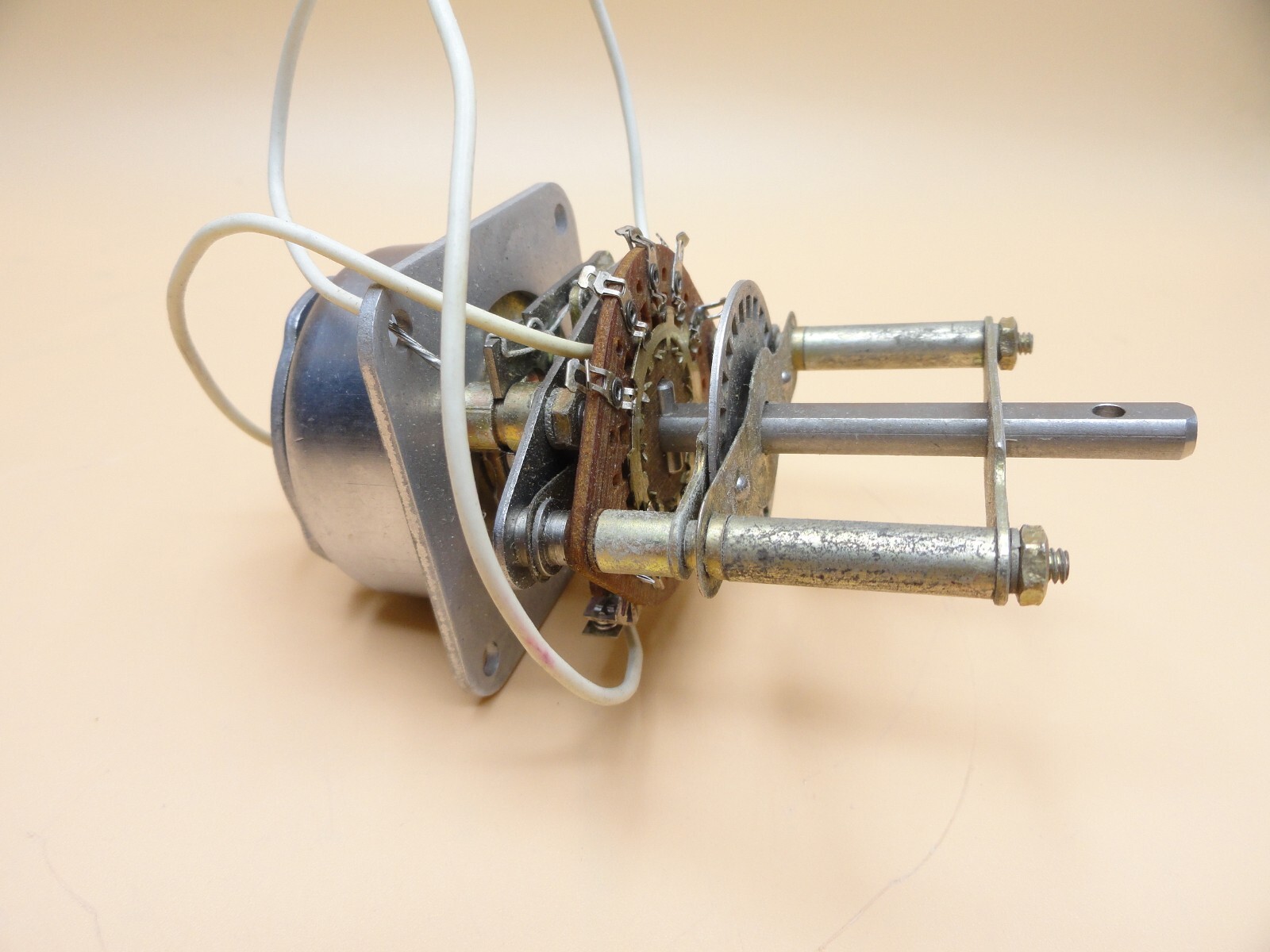 Rotary Electric Solenoid Selector Switch NOS (QTY 1)