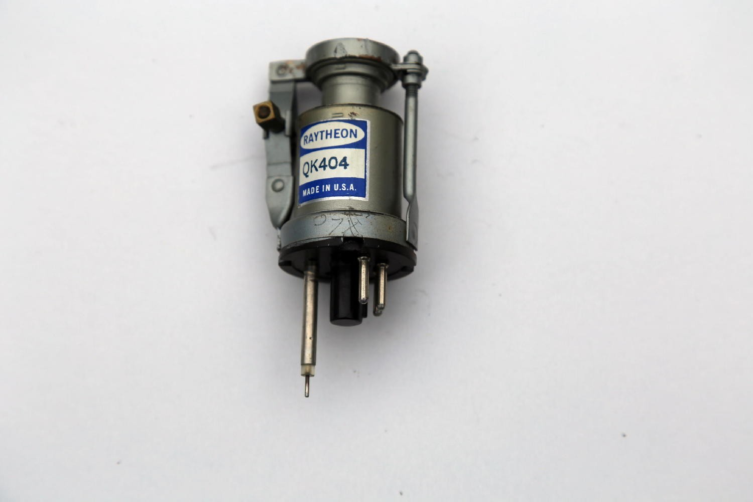 1940 WORLD WAR II KLYSTRON RADAR MICROWAVE TV VACUUM TUBE-RAYTHEON QK404
