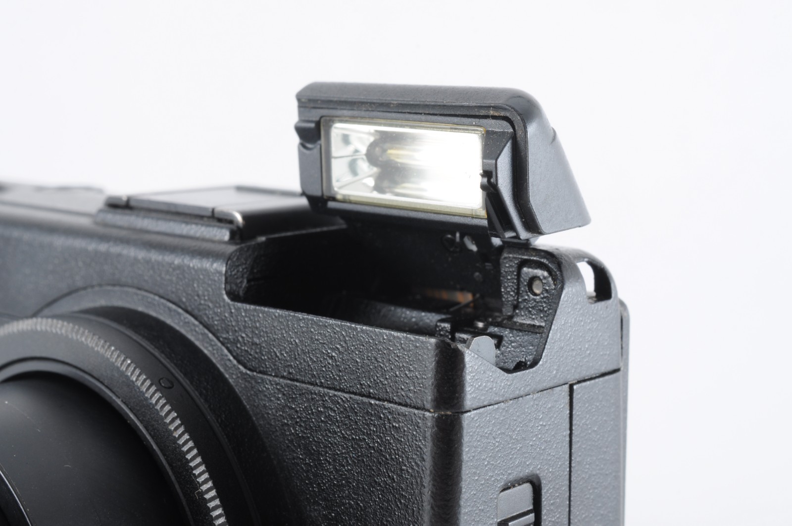 Ricoh GR Digital III Compact Camera [Near MINT] Shutter Count 3018 with Battery