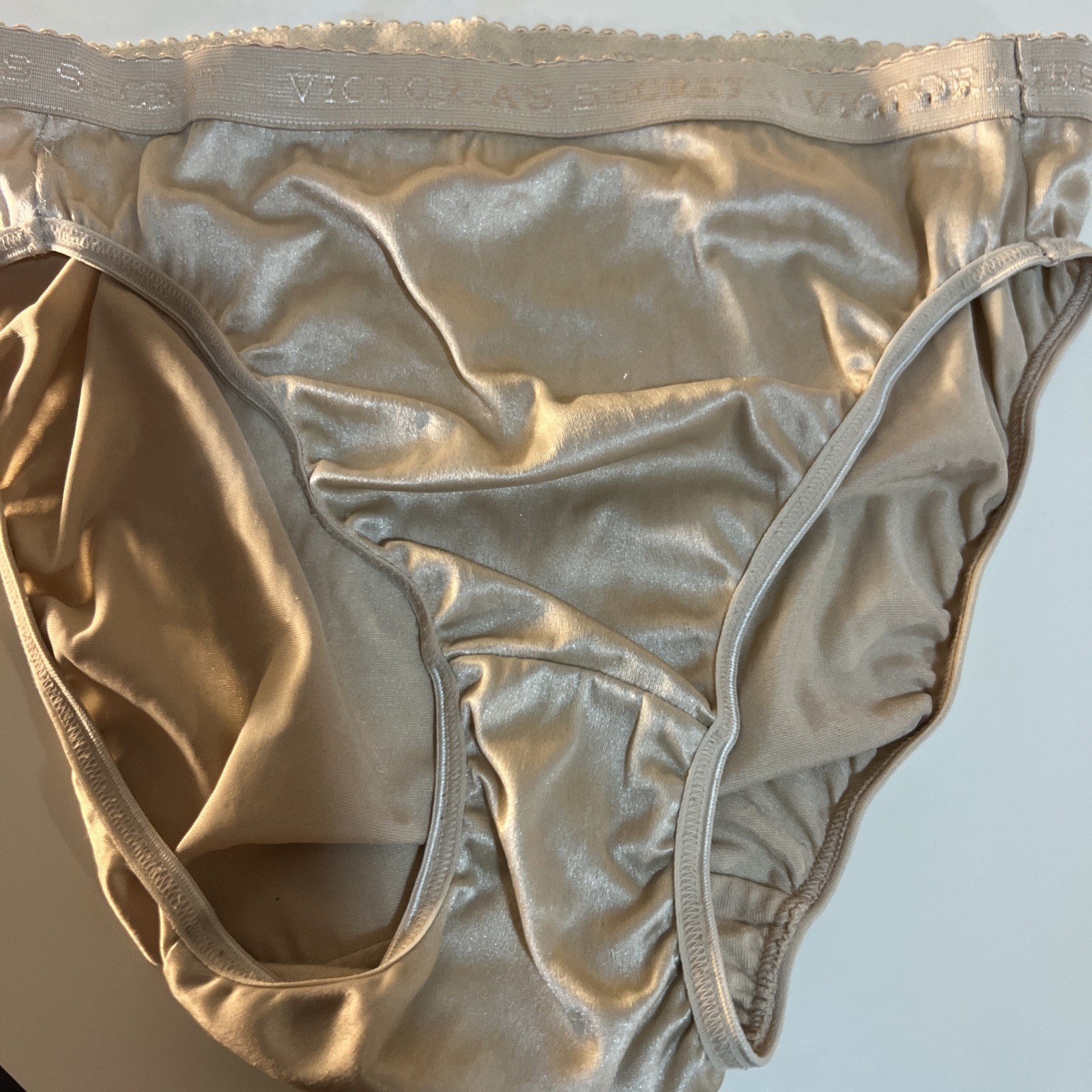 Vtg Victoria’s Secret Second Skin Satin Panties Size M Beige Nude