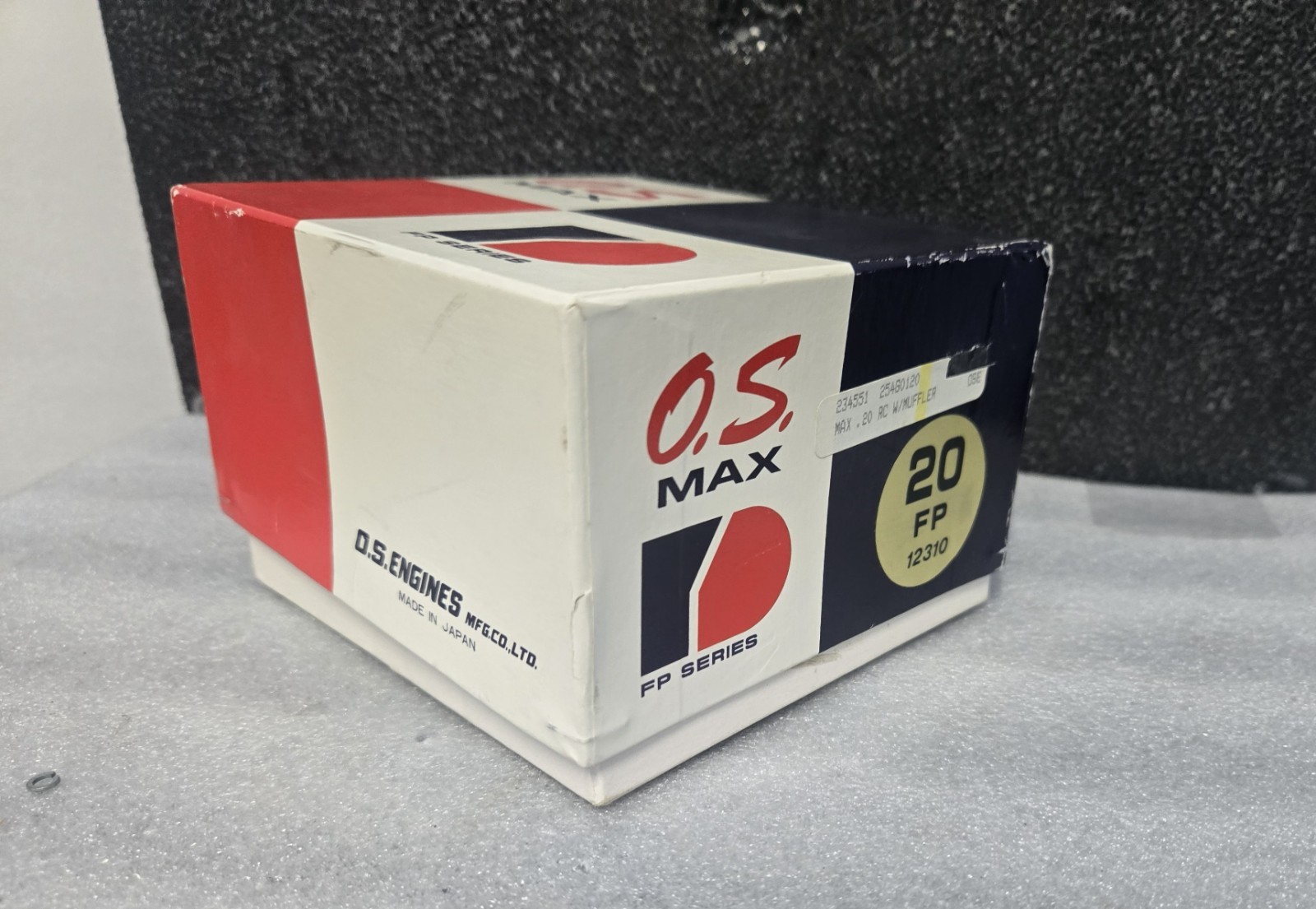 NEW O.S. MAX 20 FP SPORT OR STUNT RC AIRCRAFT STROKE GLOW FUEL (INV130 C FLOOR )