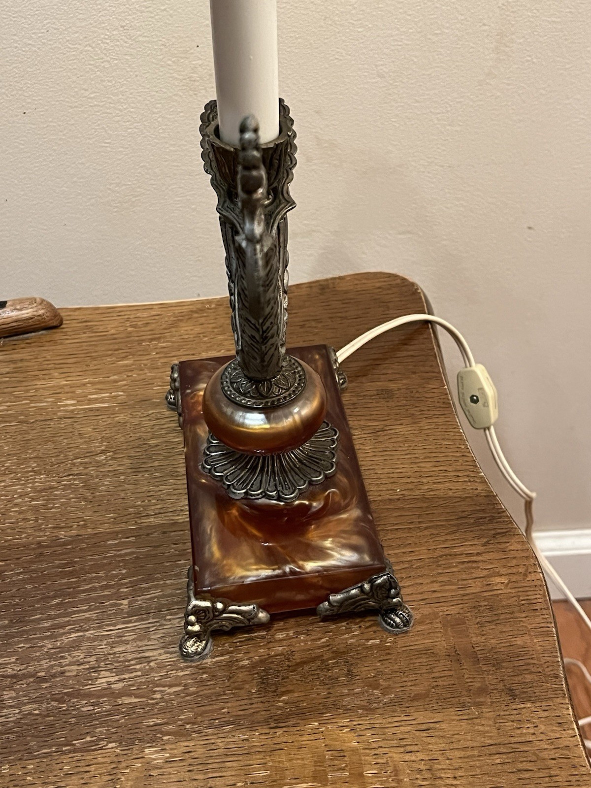 NIGHT LIGHT BRASS MARBLE BASE CANDLE BULB