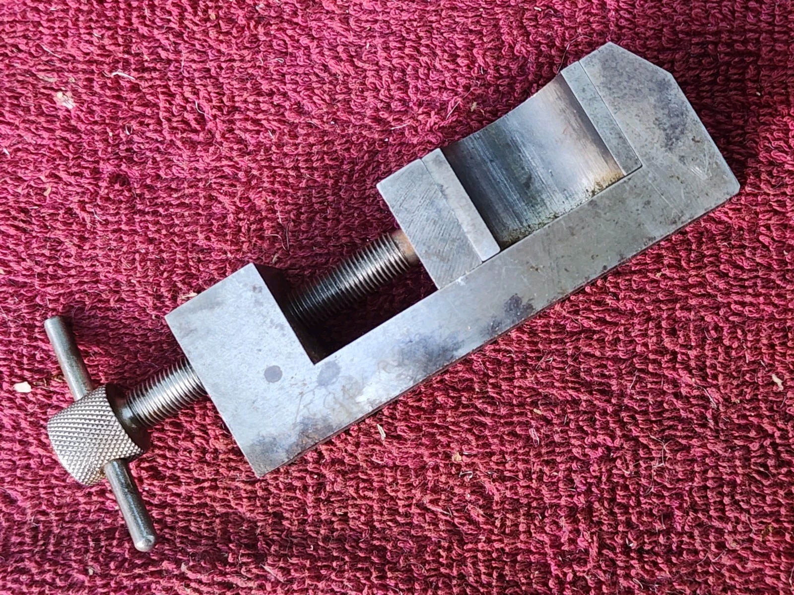 Vintage Unmarked Toolmakers Vise, 3-1/4" Body, 7/8" Wide