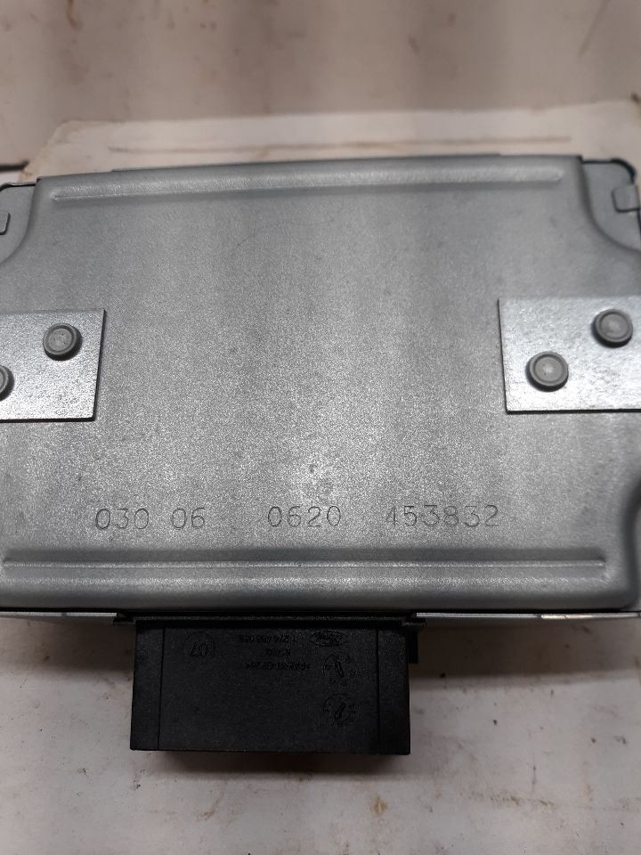Chassis ECM Start-stop Module Dash Mounted Fits 18-23 EDGE 82147