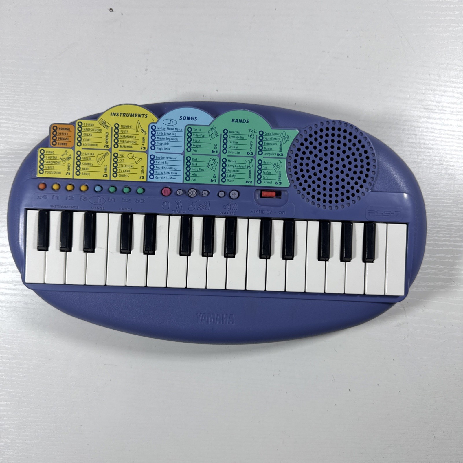 Yamaha PSS-7 Portasound Keyboard 1997 Rare Synthesizer No Cords But Takes AA Bat