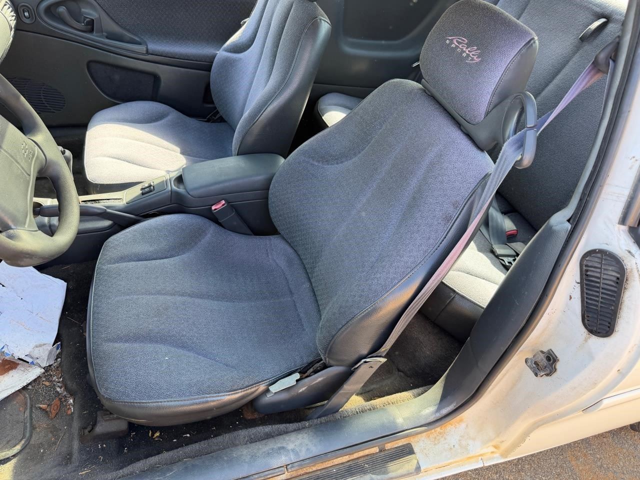 CAVALIER 1998 Horn 104965289