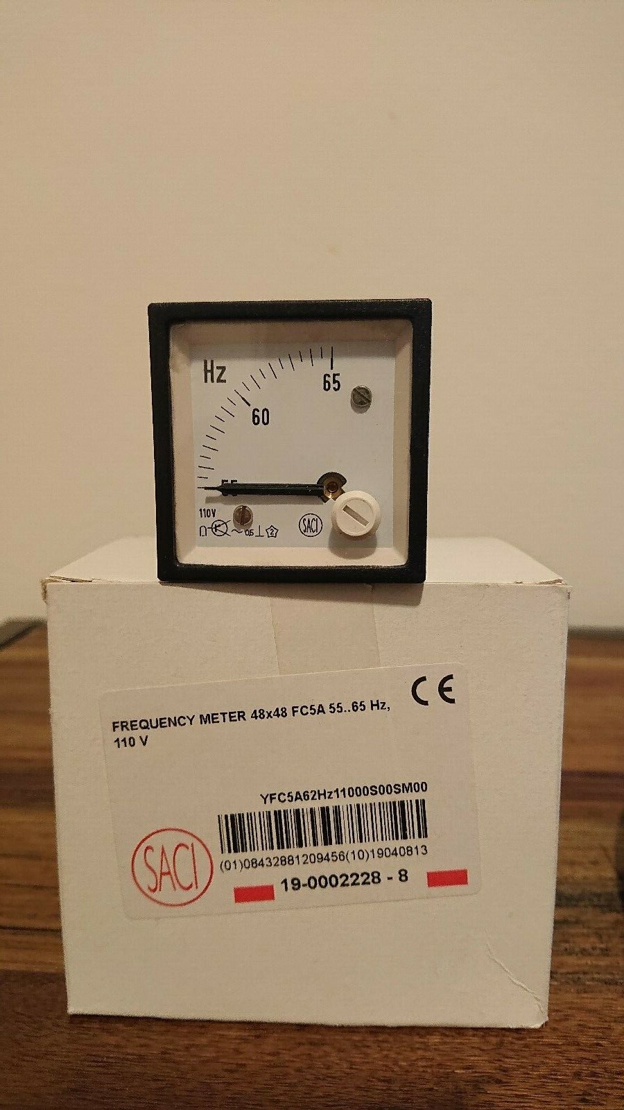 SACI - Frequency Meter - 48x48 FC5A 55...65 Hz, 110  V
